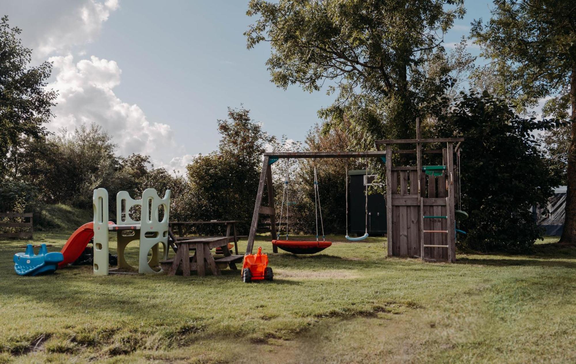 Finse Woning Op Camping De Tulpenweide Breezand 外观 照片